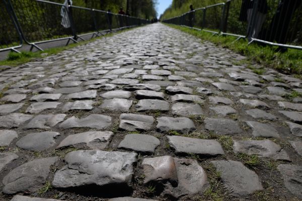 Cobblestone Installation in Edison