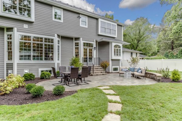 Cost of Patio Makeover Service in Edison