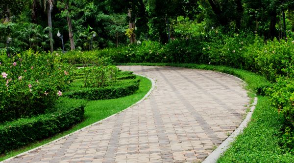 Cost of Paver Walkway Repair in Edison