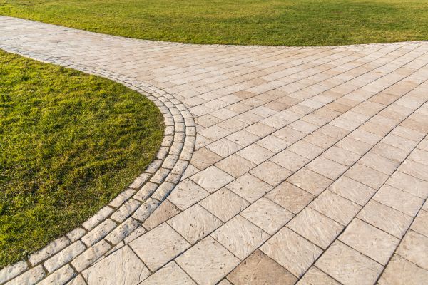 Cost of Paver Pathway Installation in Edison