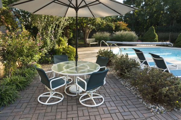 Cost of Deck Paving in Edison