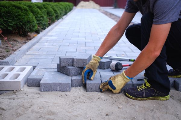 Cost of Hardscape Patio Installation in Edison