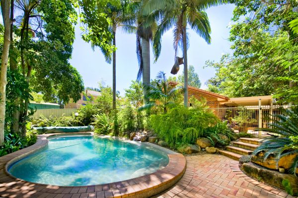 Cost of Pool Patio Paving in Edison